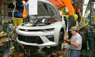 GM deal includes lump-sum pension payments for pre-1987 retirees