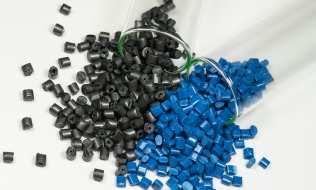 Caisse funds plastic manufacturer IPL acquisition