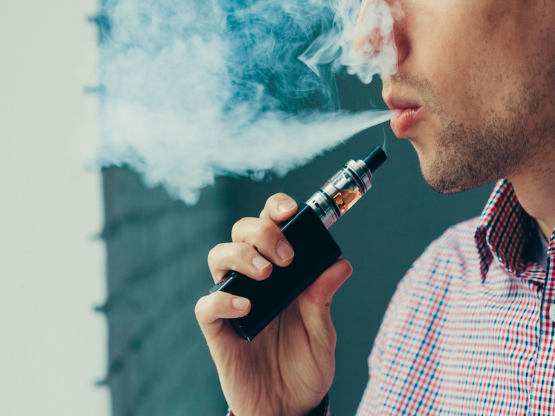 Survey finds 44% of Canadian workplaces have policies on vaping at work