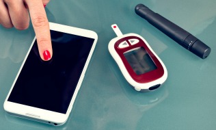 Managing diabetes in the new era of glucose monitoring technology
