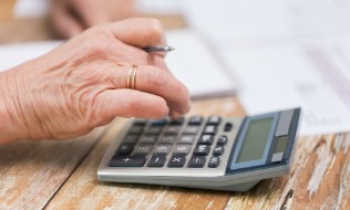 Half of Canadians confident they can manage investments in retirement: survey